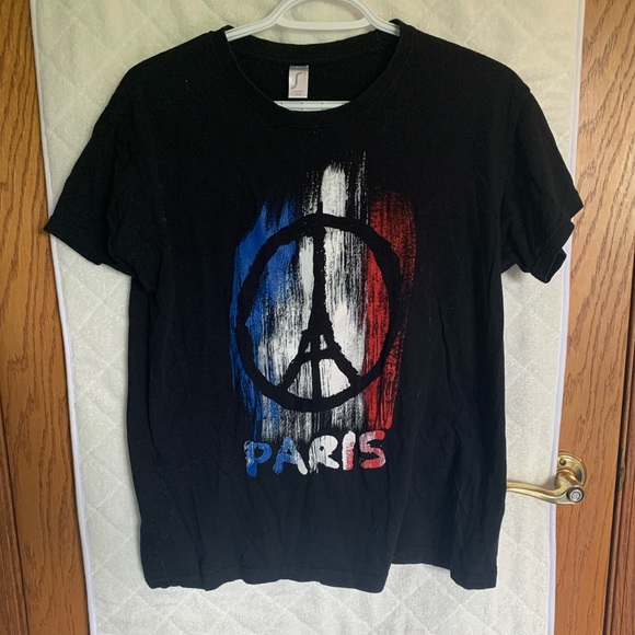 Black Paris T-Shirt - Picture 1 of 3